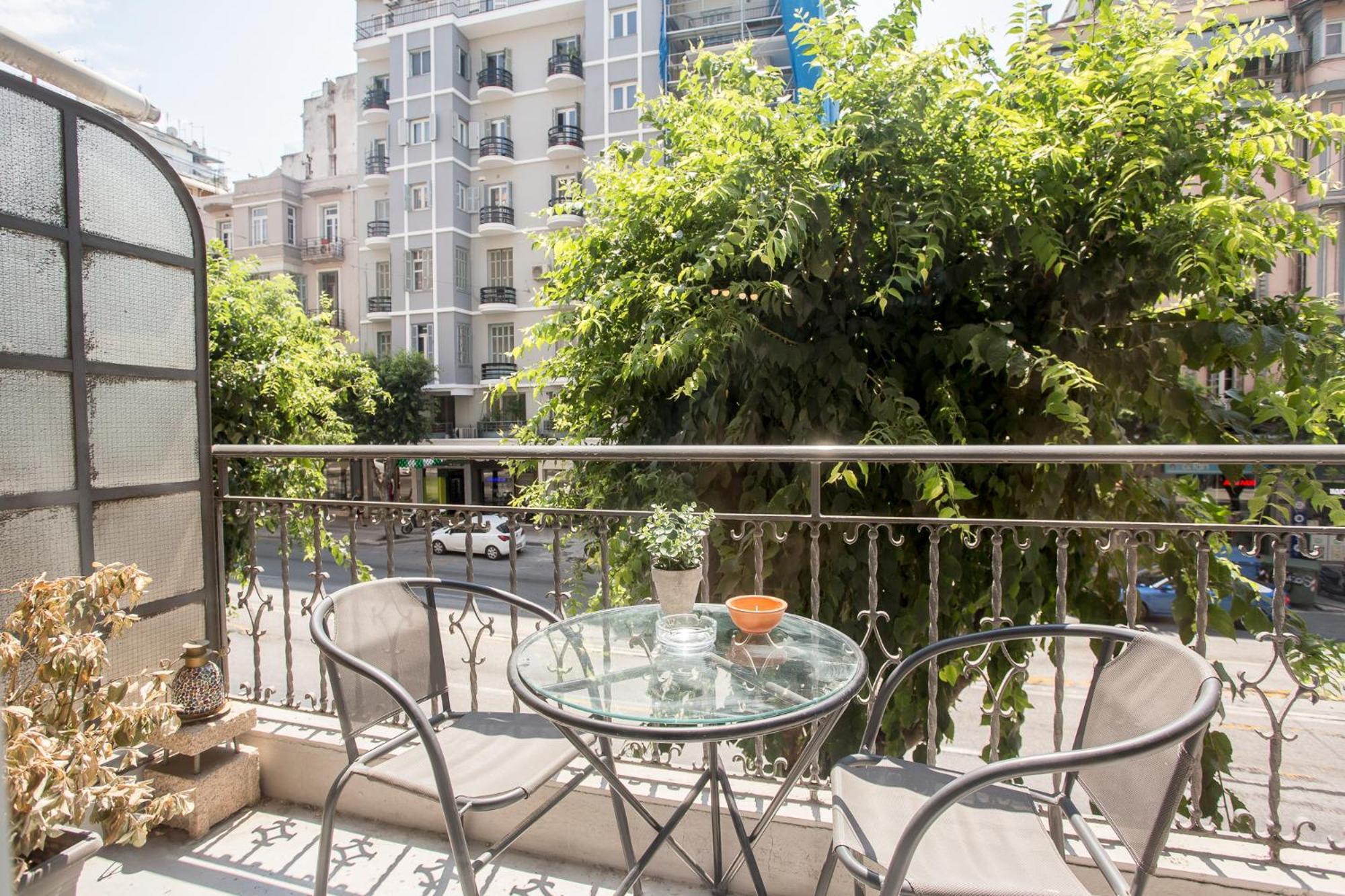 Apartment Closer 